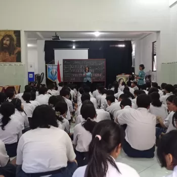 Peringati Hari Sumpah Pemuda, SMP Marsudirini Laksanakan Pem