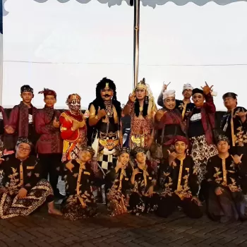 Kearifan Lokal di Tangan Generasi Alfa: Siswa SMP Marsudirin